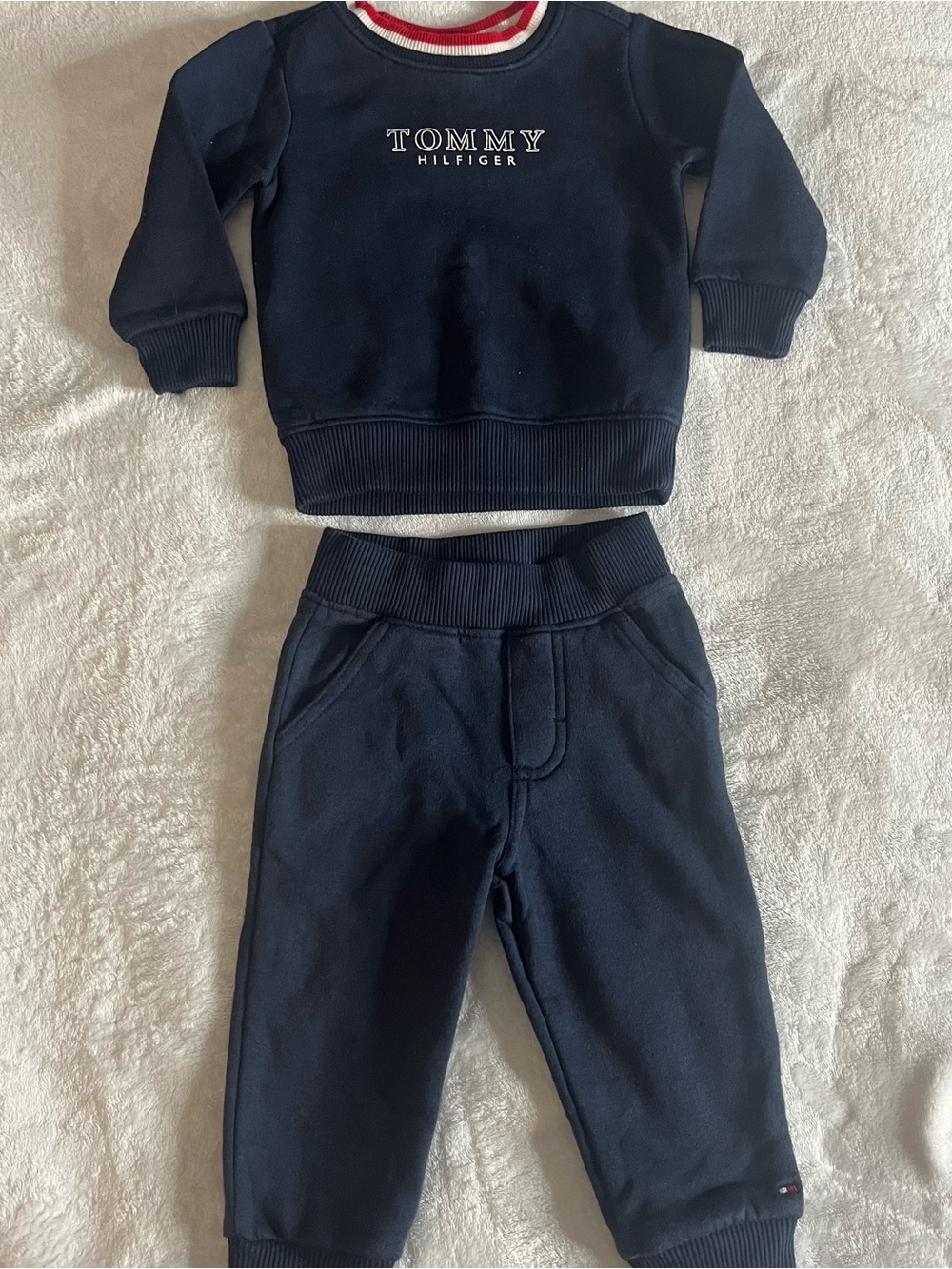 Tommy Hilfiger Navy Kids Sweatshirt & Jogger Set Sz 12‎ M